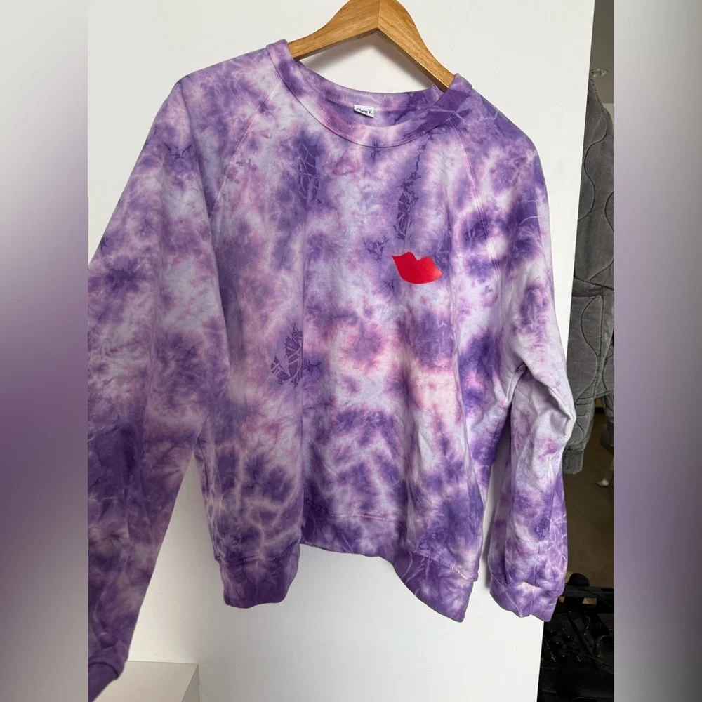Brand New Claire V Poppy Tie Dye XL Crew Neck Sweater purple SO SOFT ๐ - Picture 2 of 13